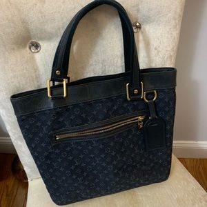Vintage Louis Vuitton navy blue bag.
